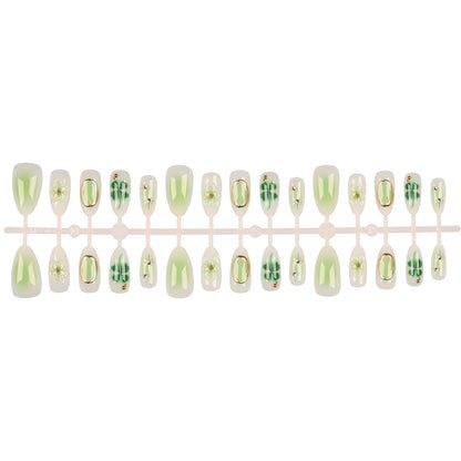 Elegantly gestaltetes floral Druck-Nagel-Set