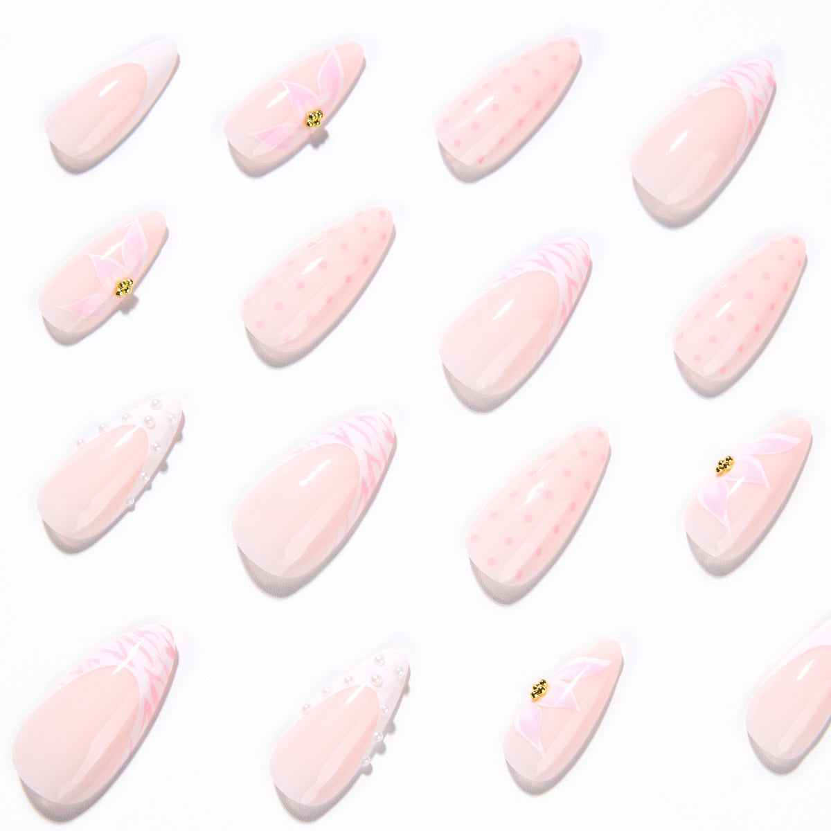 Kunstvolle Stiletto-Nägel mit eleganten 3D-Verzierungen Brehn