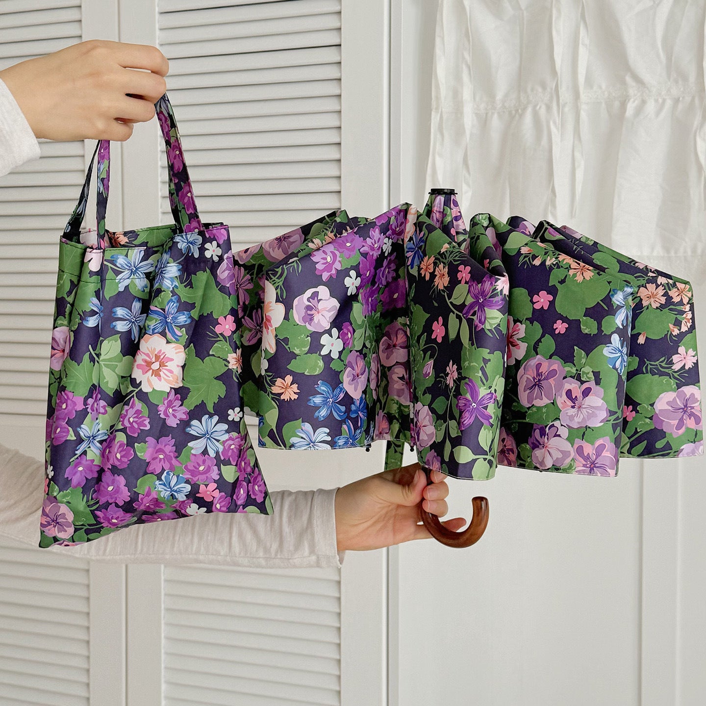 Damen Multifunktionale Umhängetasche mit floralem Design Brehn
