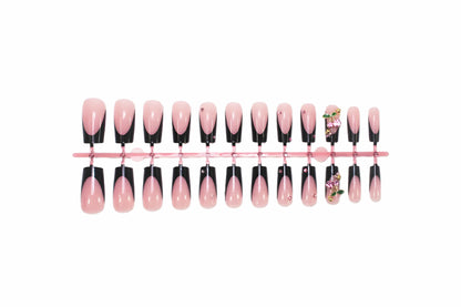 Kunstnagelset mit glamourösen Akzenten und eleganten Designs Brehn