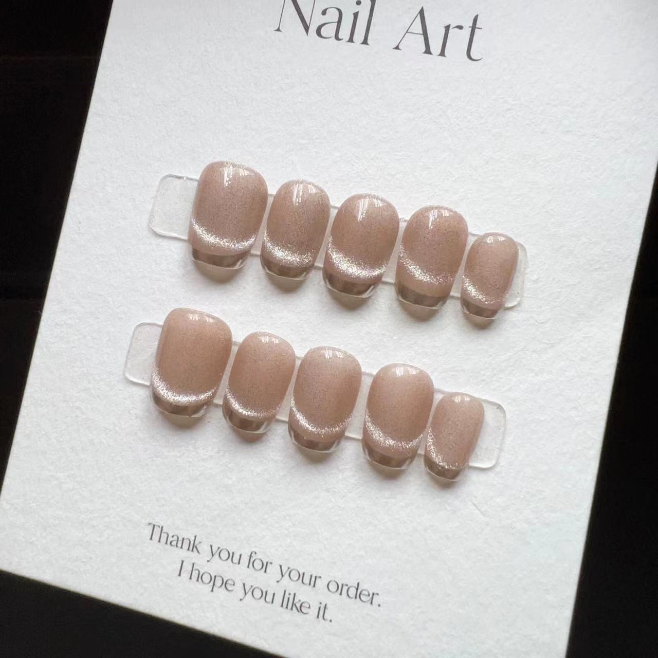 Elegantes Press-On Nagelset mit funkensprühendem Design Brehn