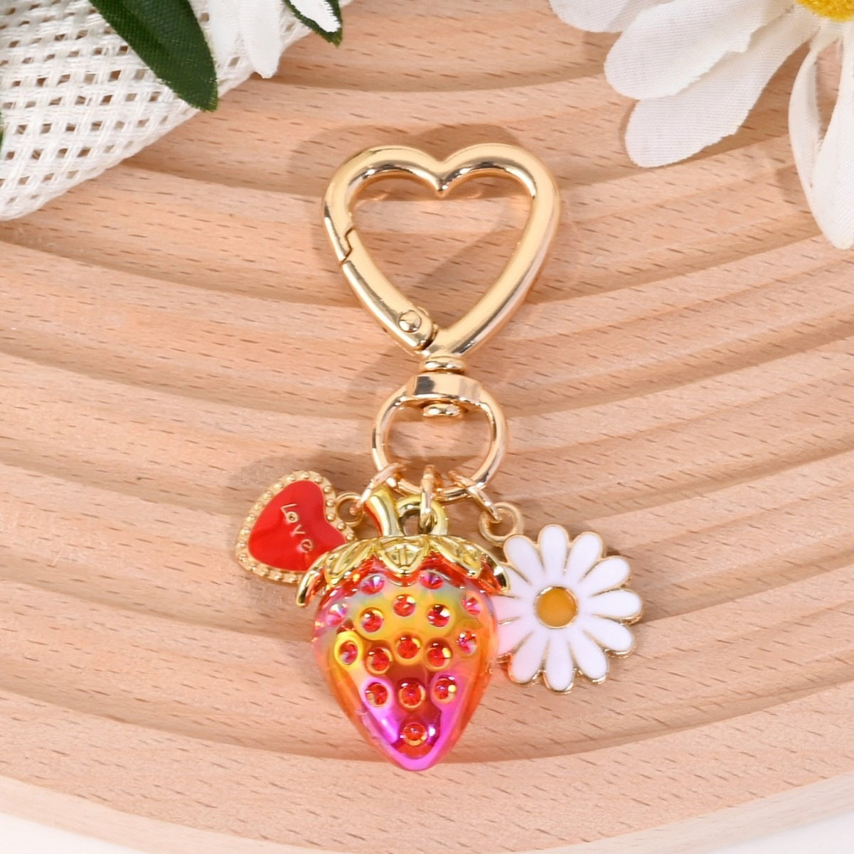 Schlüsselanhänger mit Fruchtigem Erdbeer-Design Brehn