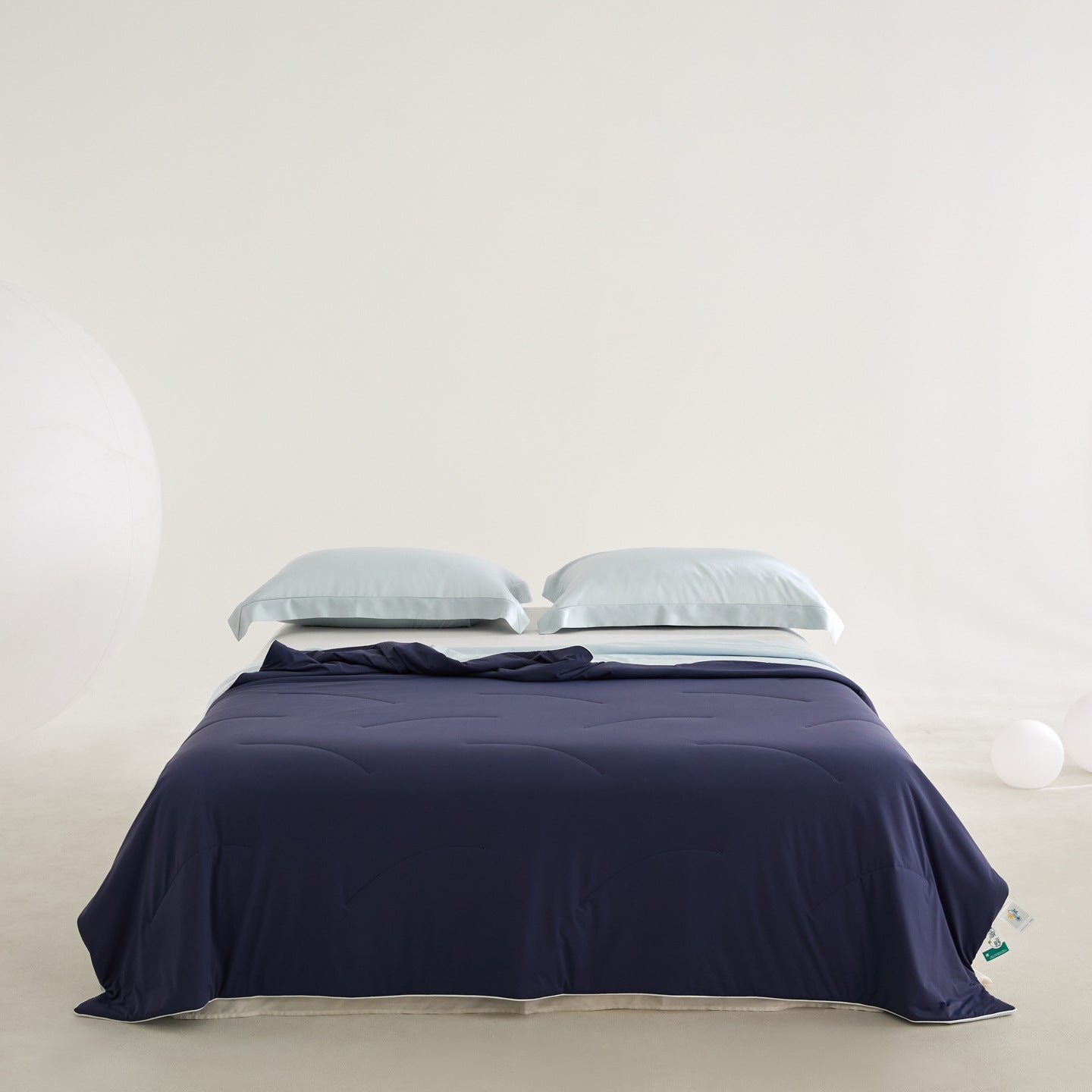 Damen atmungsaktive und komfortable Bettdecke mit sanfter Textur Brehn