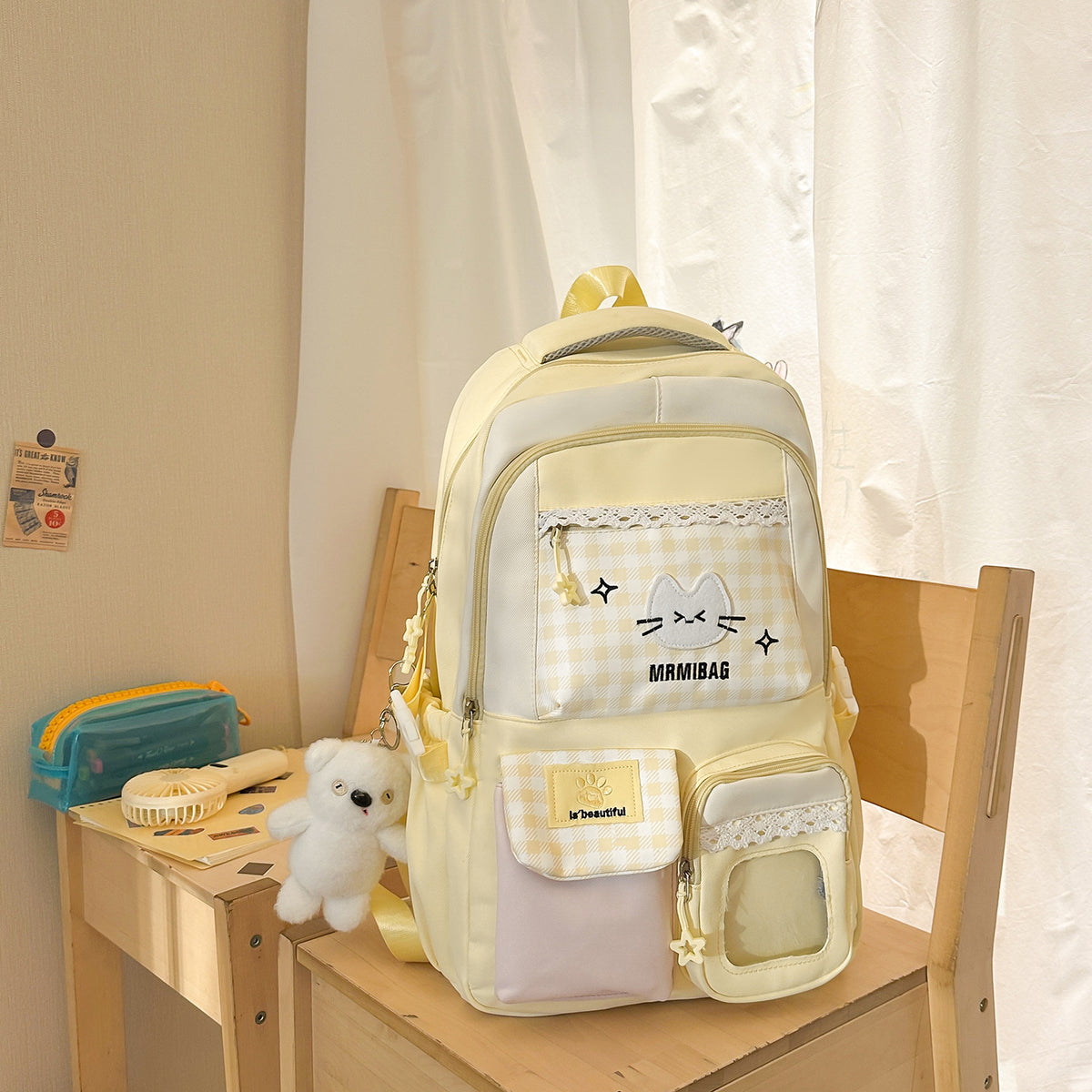 Stylische Multifunktions-Rucksack mit süßen Akzenten Brehn