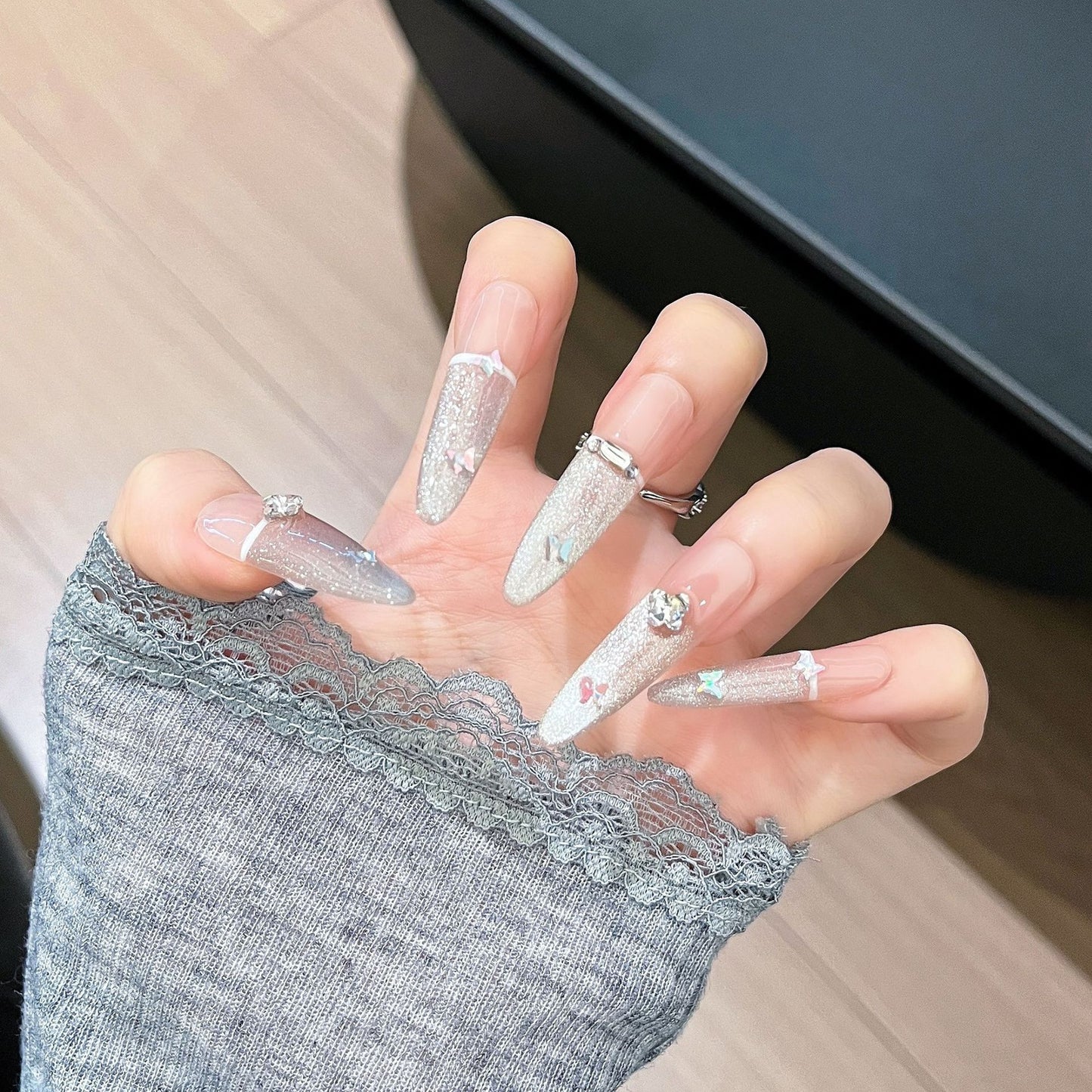 Artisanale Glitzernde Press-On Nagelverlängerungen Brehn