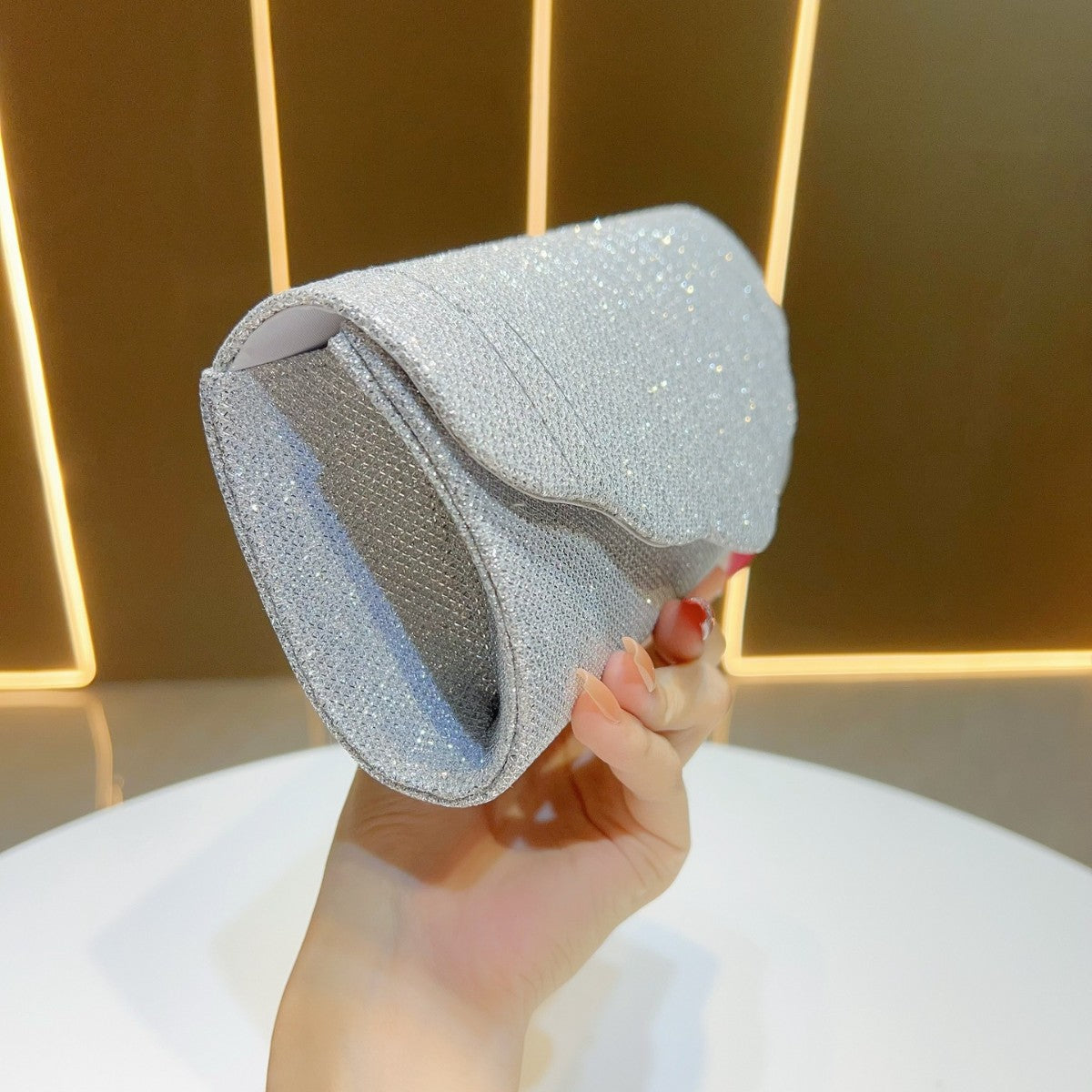 Luxuriöse Texturierte Abend-Clutch