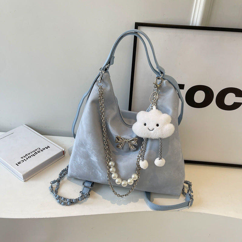 Modische Handtasche mit Einzigartigem Anhänger und Kettenakzenten Brehn