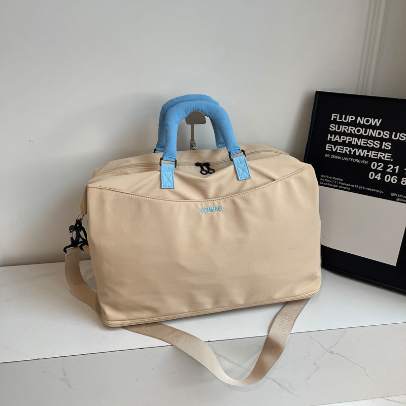 Damen Elegante und geräumige Sport- und Reisetasche Brehn