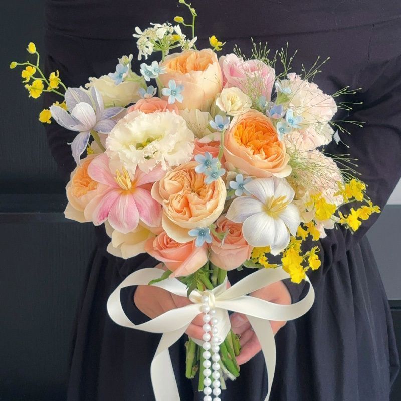 Eleganter künstlicher Blumen Brautstrauß
