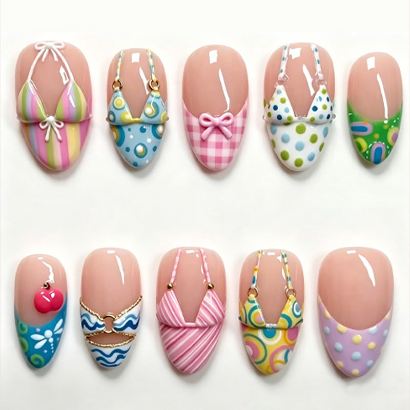 Kunstnagelset mit sommerlichen Bikini-Motiven Brehn