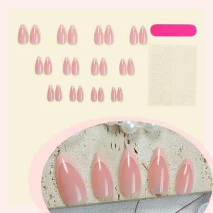 Kunstnagelset mit natürlichem Look Brehn