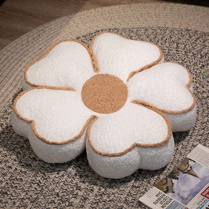 Gepolstertes Sitzkissen in Blumenform mit Kunstleder‑Mittelstück und flauschiger Randpolsterung