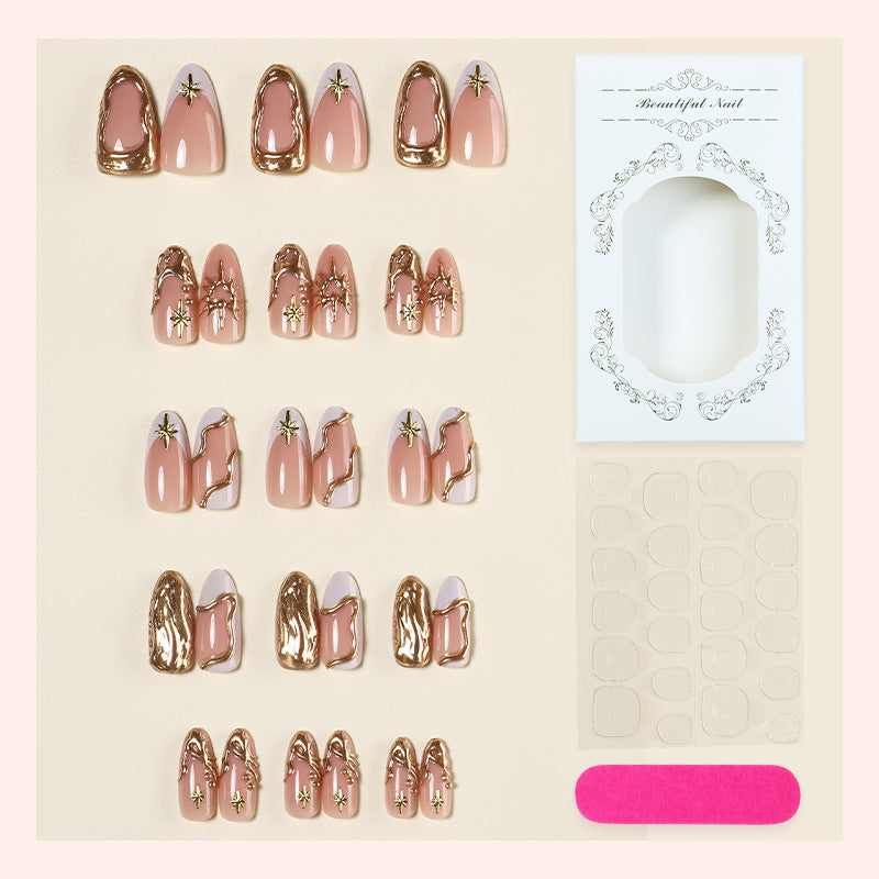 Premium dekoratives Press-On-Nagelset mit goldenen Akzenten Brehn