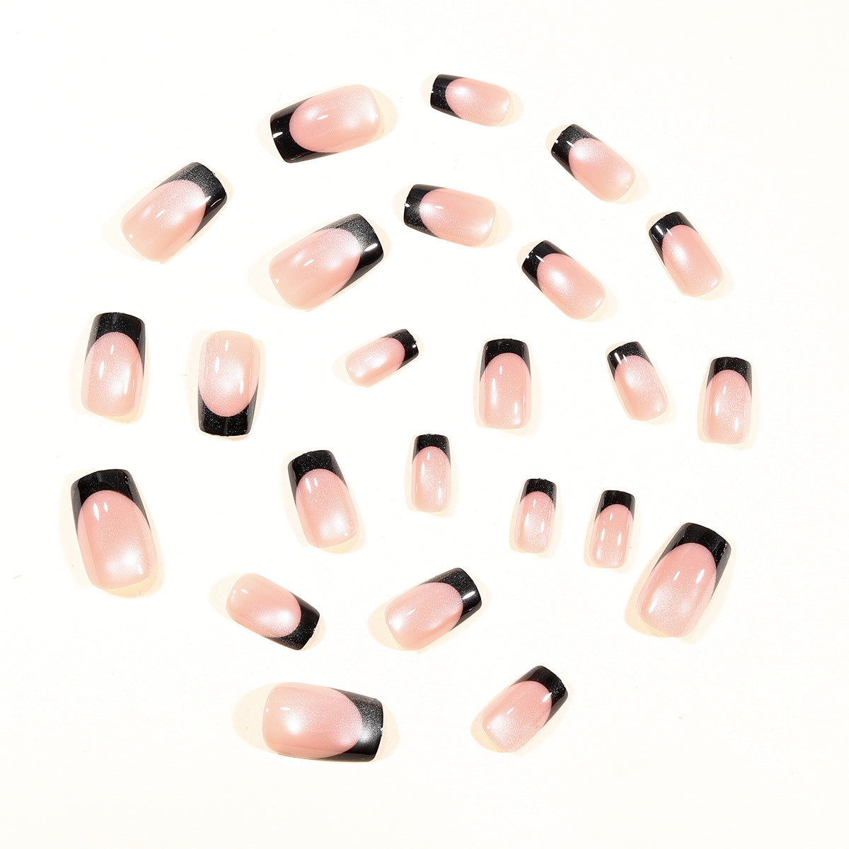 Elegante schwarzspitzen Gel-Nagelerweiterungen Brehn