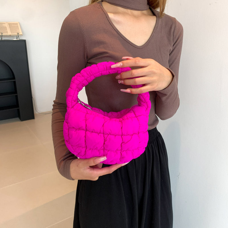 Gepuffte Schultertasche