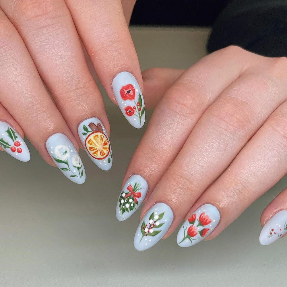 Exquisite Kunstnägel mit floralen Motiven Brehn