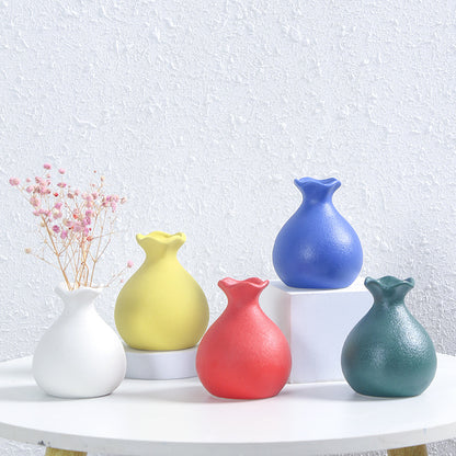 Einzigartige gebogene keramische Blumenvase Brehn
