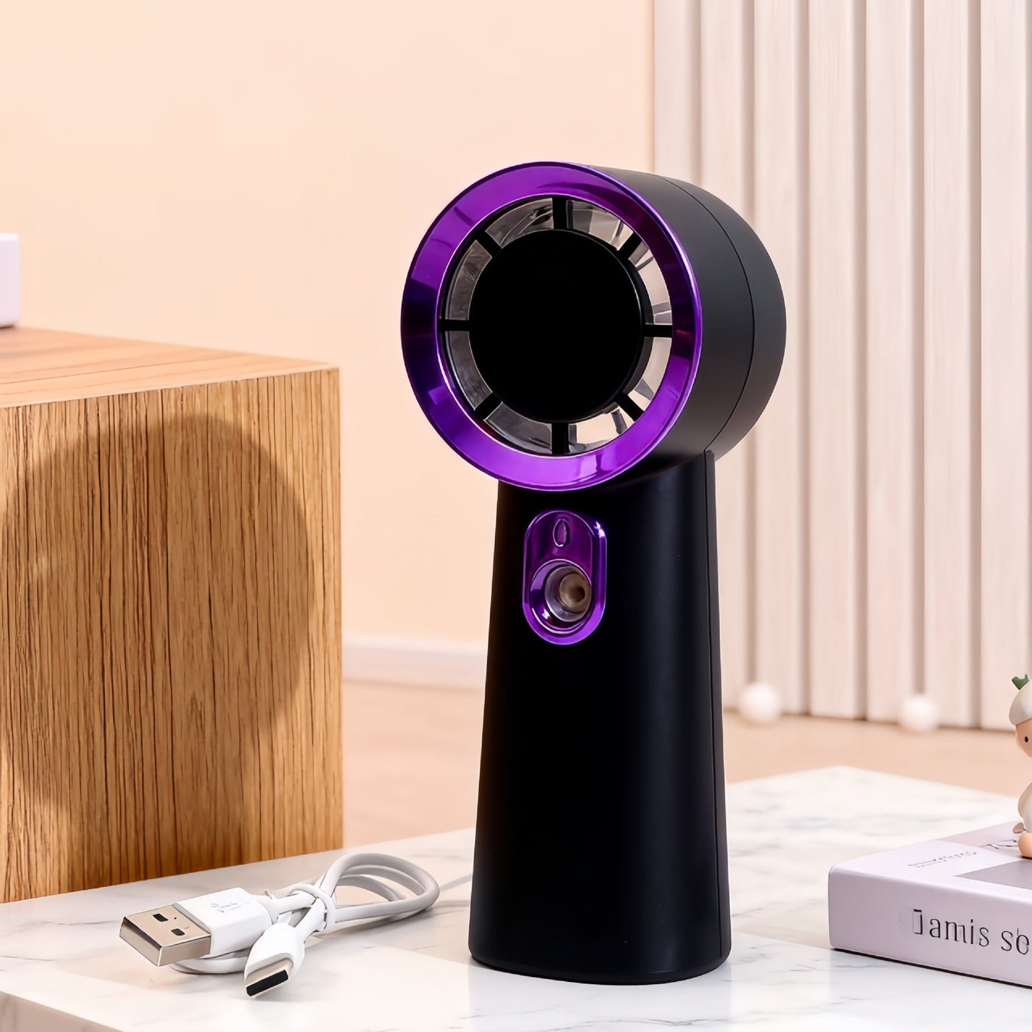 Frauen Tragbarer Mini Ventilator mit USB-Ladefunktion und innovativer Sprühtechnologie Brehn