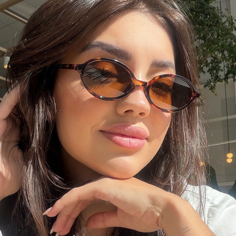 Damen modische retro-inspirierte Sonnenbrille Brehn