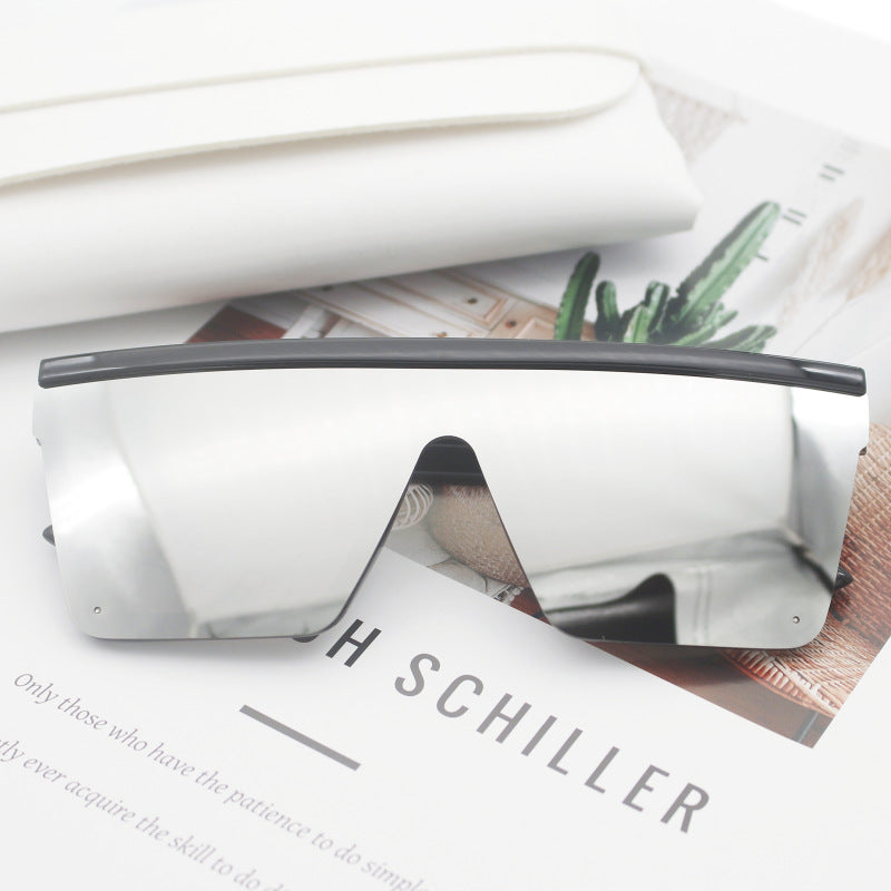 Damen Sportliche Sonnenbrille im trendigen Shield-Design Brehn