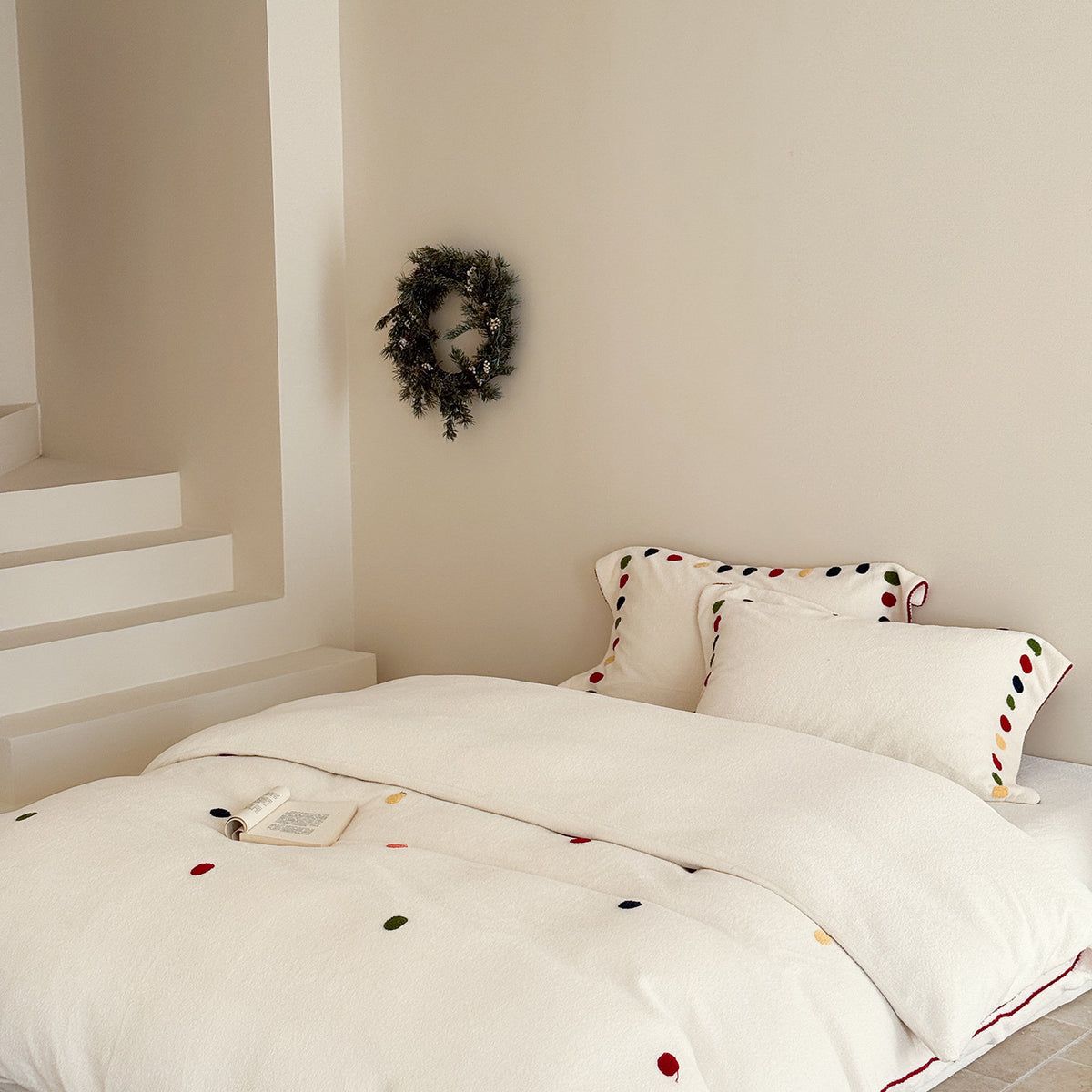 Luxuriöses Besticktes Bettbezug- und Kissenbezug-Set mit Kontrastpaspel Plush Fleece Bettwäsche