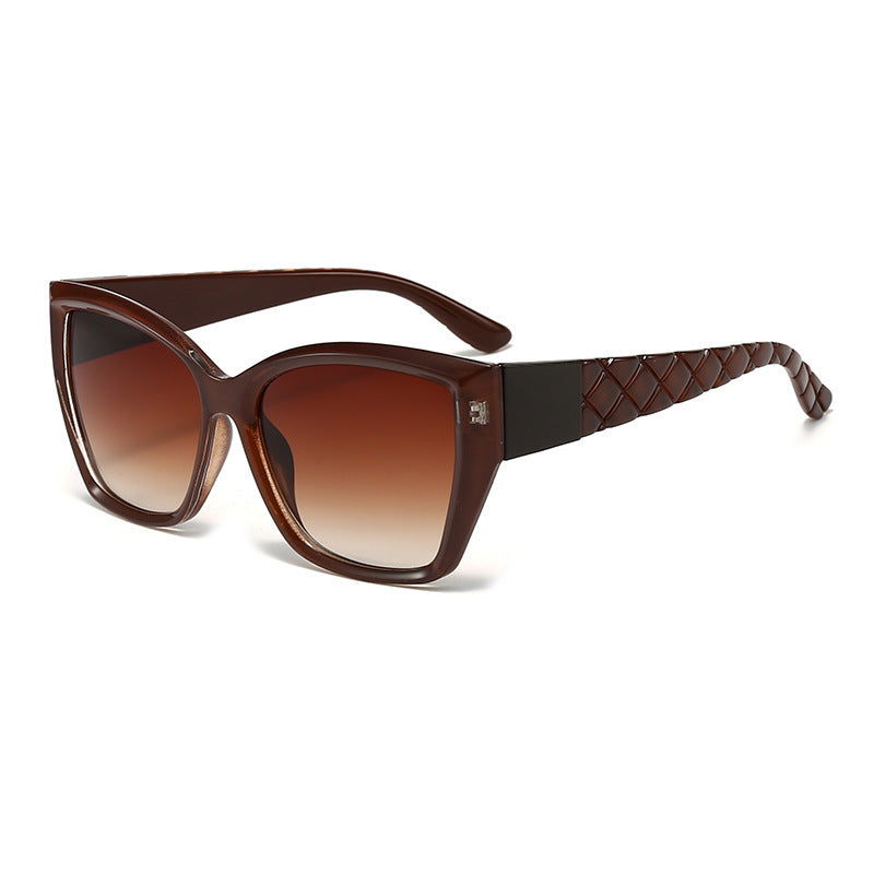 Damen Oversized Cat-Eye Sonnenbrille mit stylishen Akzenten Brehn