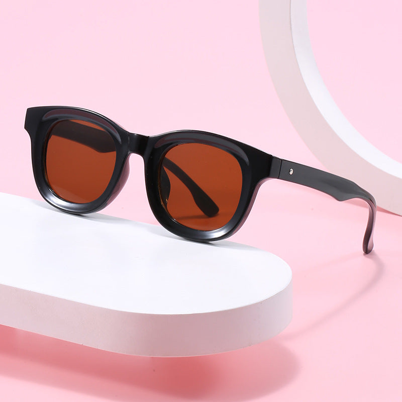 Damen Sonnenbrille im modernen, quadratischen Design Brehn