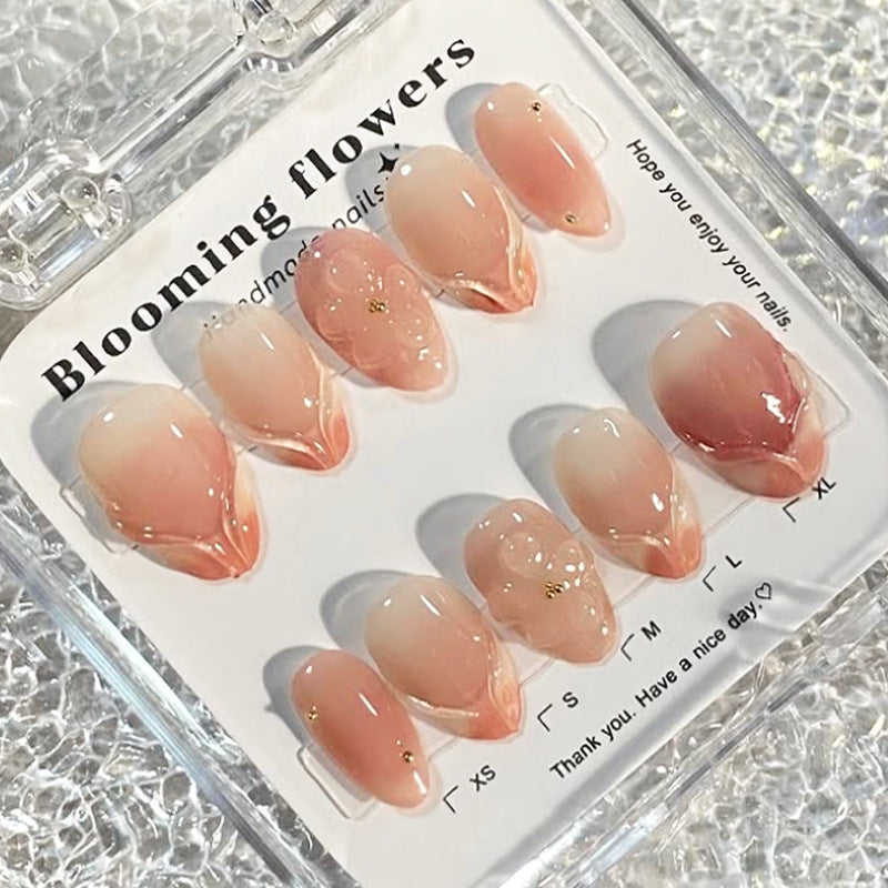 Dekorativer press-on Nagelsatz mit floralen Akzenten Brehn 1788495814