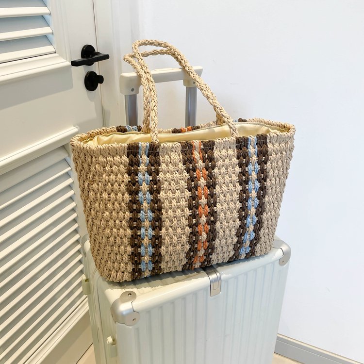 Handgefertigte Strandtasche mit Buntem Muster Brehn