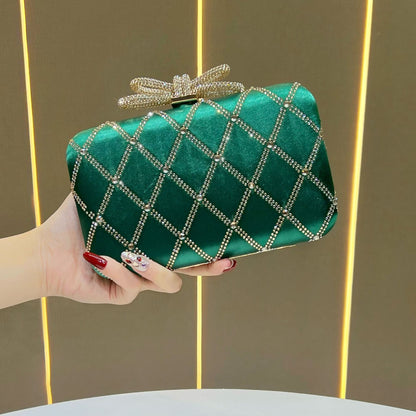 Dekorative mit Strass besetzte Abend-Clutch