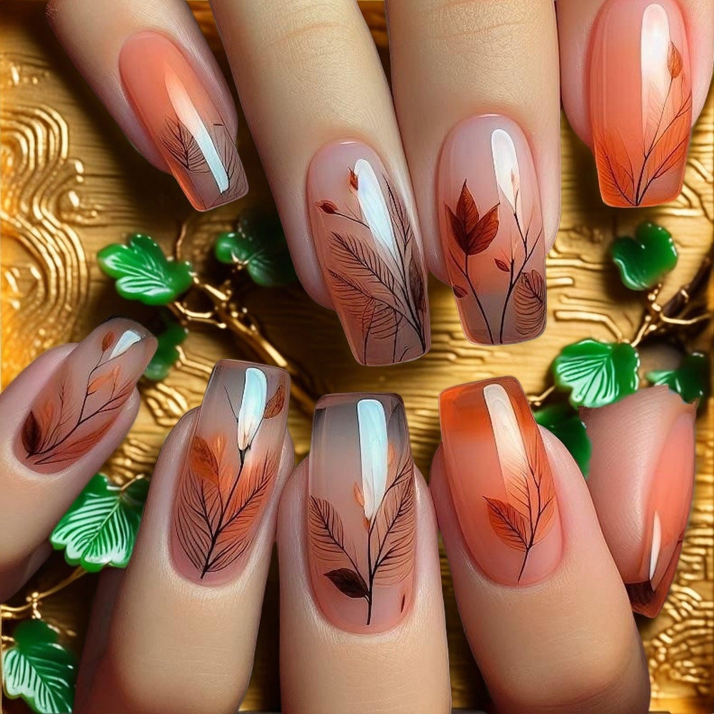 Kunstnägel mit elegantem Blattmuster Brehn