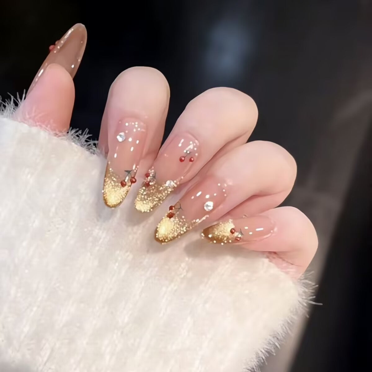 Dekorative Glitzer Nagelkunst Brehn