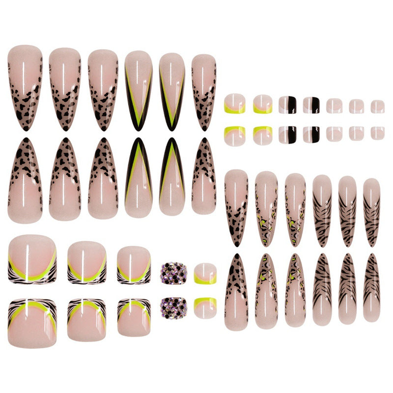 Trendige Stiletto-Nagelkunst Brehn