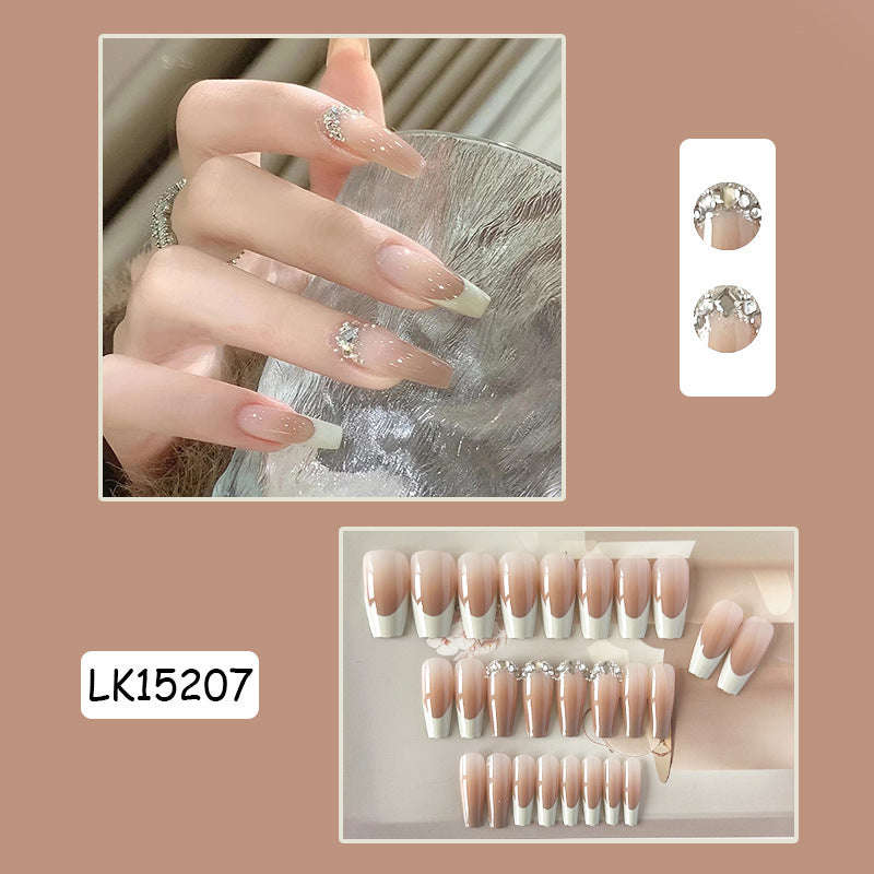 Dekorative Press-On-Nagelspitzen mit Rhinestone-Akzent Brehn