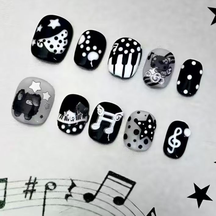 Künstlerisches Kaffee-inspiriertes Press-On Nagelkunst Set Brehn