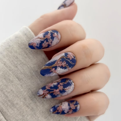 Künstliche Fingernägel im floralen Design Brehn