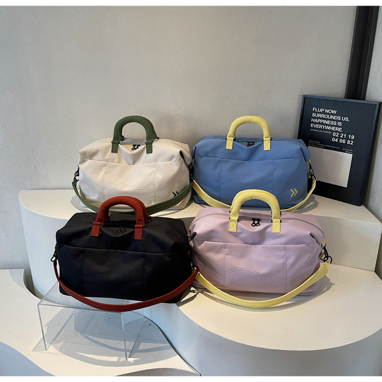 Elegante Und Geräumige Reisetasche Mit Robustem Design Brehn