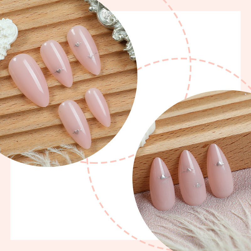 Stylische Press-On Nagelkollektion Brehn