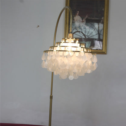 Elegante Muschel-förmige Stehlampe