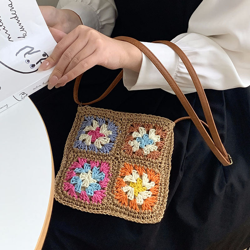 Damen Handtasche im Vintage-Stil mit buntem Häkelmuster Brehn