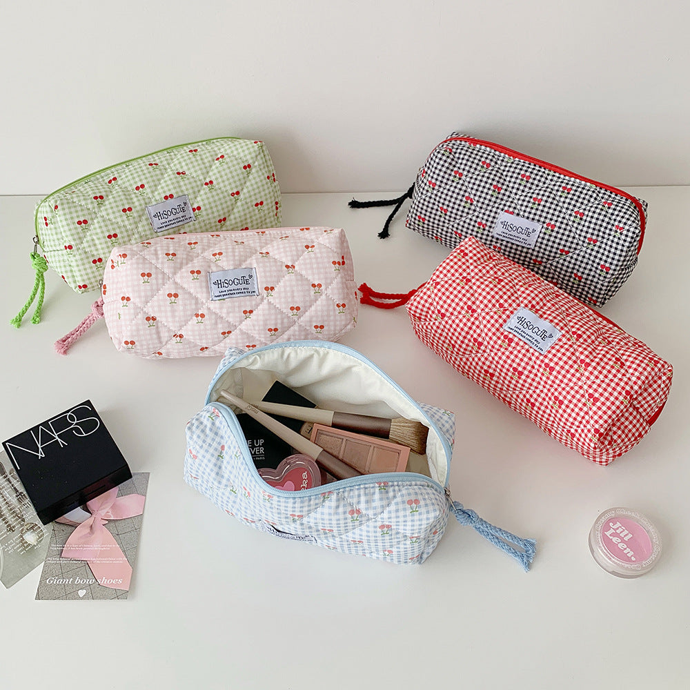 Quilted Cherry Print Stiftetui Brehn