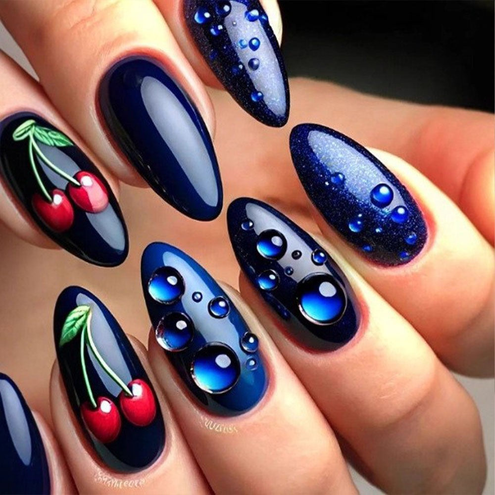 Elegante Kunstnägel mit Botanischen Designs Brehn