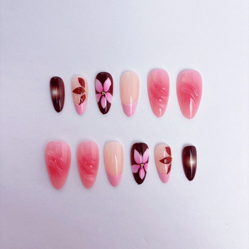 Kunstnagel Set mit dekorativem Nageldesign Brehn