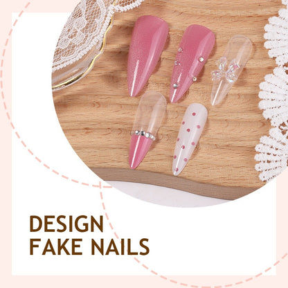 Kunstnagelset mit elegante Blüten- und Glitzerdetails Brehn