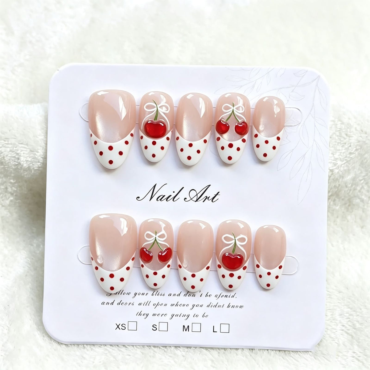 Charmantes Kirsch-Thema Press-On Nagelset Brehn