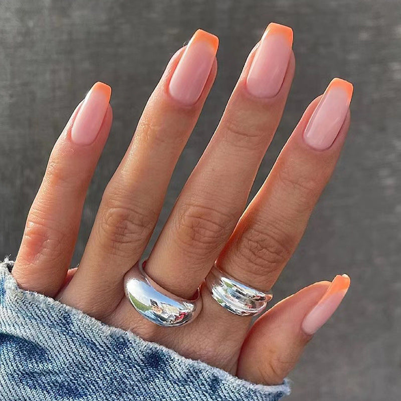 Elegante Nagelpflege