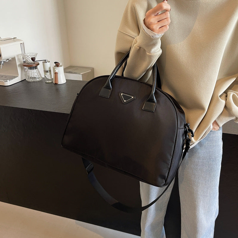 Elegante strukturierte Handtasche Brehn