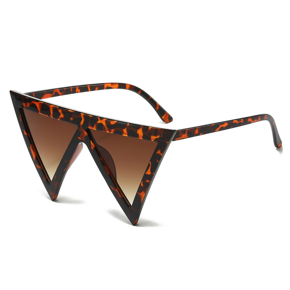 Futuristische, dreieckige Sonnenbrille Brehn