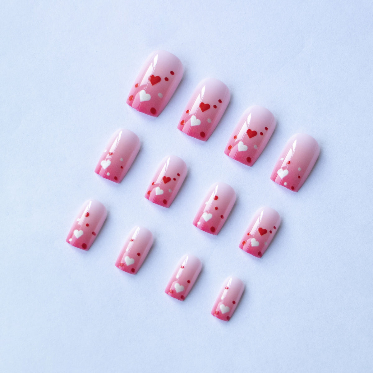 Herz-Themen-Acrylnageldesign
