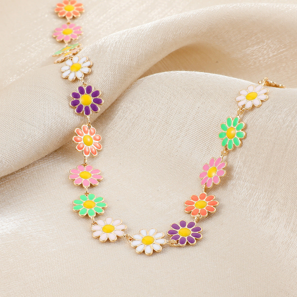 Florales Charme Statement-Halskette Brehn
